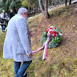 Foto - Pamiatka Rómskych obetí: Spomienka na tragédie v Čiernom Balogu a Zvolene
