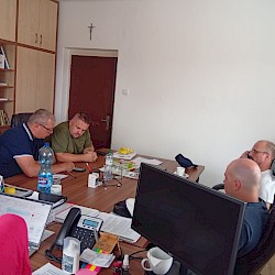 Foto - Už mesiac pomáhame obyvateľom Spišského Štiavnika, ktorým vzal oheň domov.