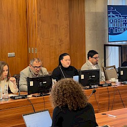 Foto - Monitorovanie akčných plánov Stratégie pre inklúziu Rómov za rok 2024 prediskutované medzi rezortami a občianskym sektorom