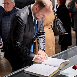 Foto - Holokaust sa nezačal plynovými komorami, ale postupnou dehumanizáciou, nenávistnými prejavmi a propagandou.