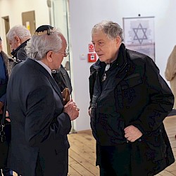 Foto - Holokaust sa nezačal plynovými komorami, ale postupnou dehumanizáciou, nenávistnými prejavmi a propagandou.