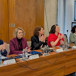 Foto - Vysporiadanie pozemkov. Cesta k dôstojnej zmene.