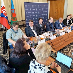 Foto - Zasadnutie Komisie pri Monitorovacom výbore pre Program Slovensko pre marginalizované rómske komunity