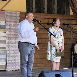 Foto - Splnomocnenec vlády SR pre rómske komunity sa zúčastnil osláv zvrchovanosti Slovenskej republiky v Šumiaci