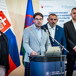 Foto - Tlačová konferencia Úradu splnomocnenca pre rómske komunity na tému: Sociografické mapovanie rómskych komunít 2025 (SMARK 2025) a predstavenie Rómskeho mapového portálu (RoMaPo).