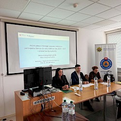 Foto - Regionálne rómske platformy pokračujú v ďalších mestách: Po Prešove hostili expertov Nitra, Žilina a Banská Bystrica